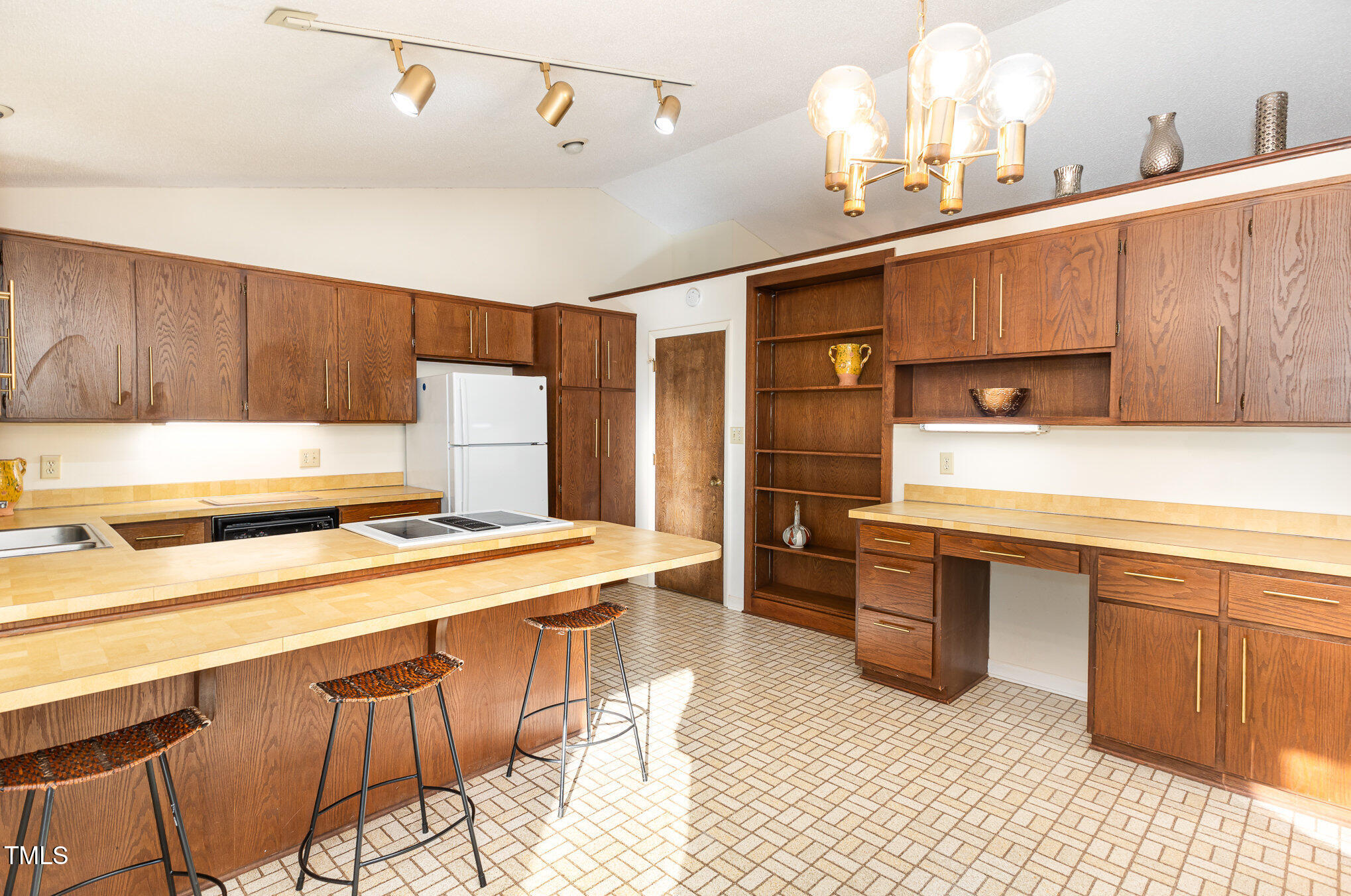 3041 Sylvania Drive Raleigh, NC 27607 - Photo 13 of 28 Kitchen with Breakfast Room
