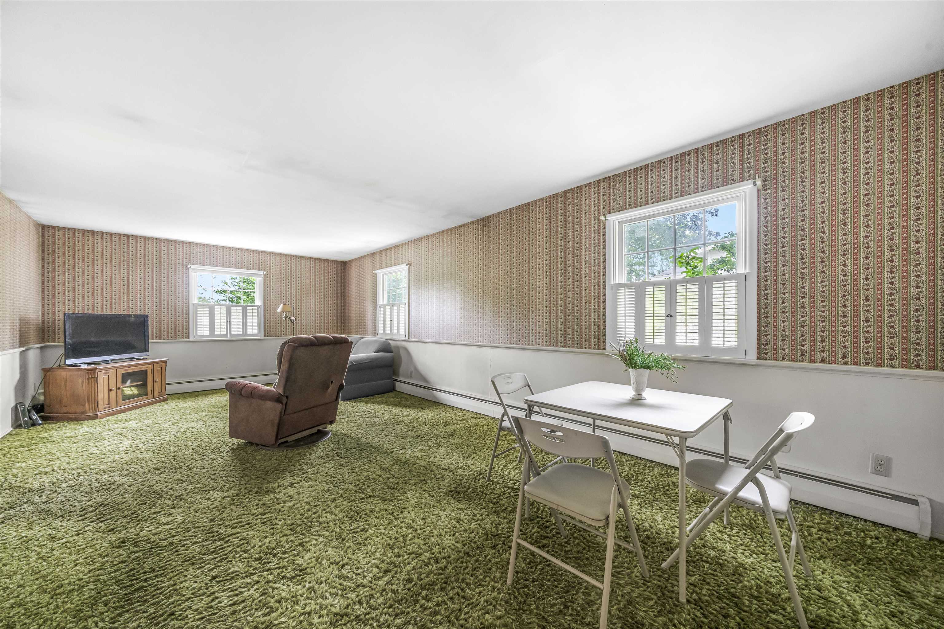 424 Crestview Street Cadillac, MI 49601 - Photo 11 of 62 1946655-ff3d30c4-e567-4e51-b430-e38391deb434.JPG