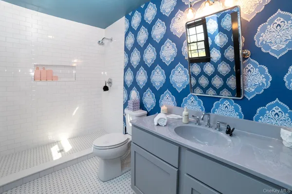 $44,000 | 70 Arshamomaque Avenue, Southold, NY 11971