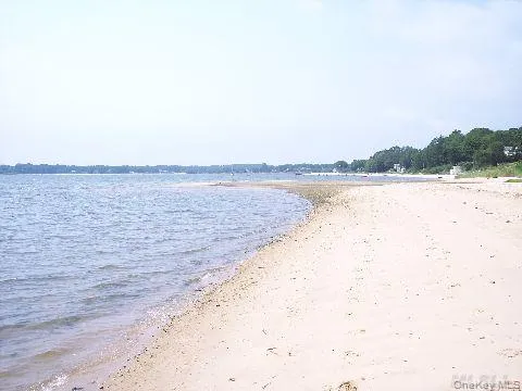 $44,000 | 70 Arshamomaque Avenue, Southold, NY 11971