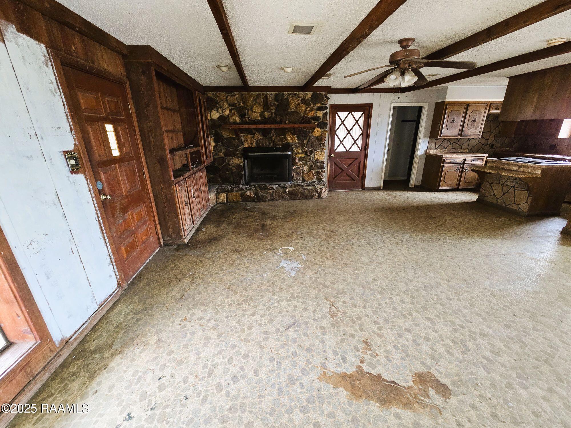 636 Cheramie Road Port Barre, LA 70577 - Photo 5 of 26 5 I-LIVRM (1)