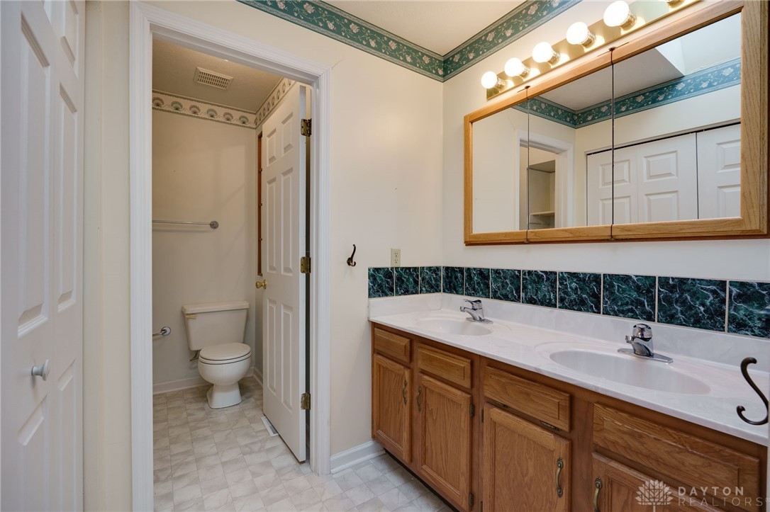 4132 Meadowcroft Road Dayton, OH 45429 - Photo 17 of 32 Gallery Image 17