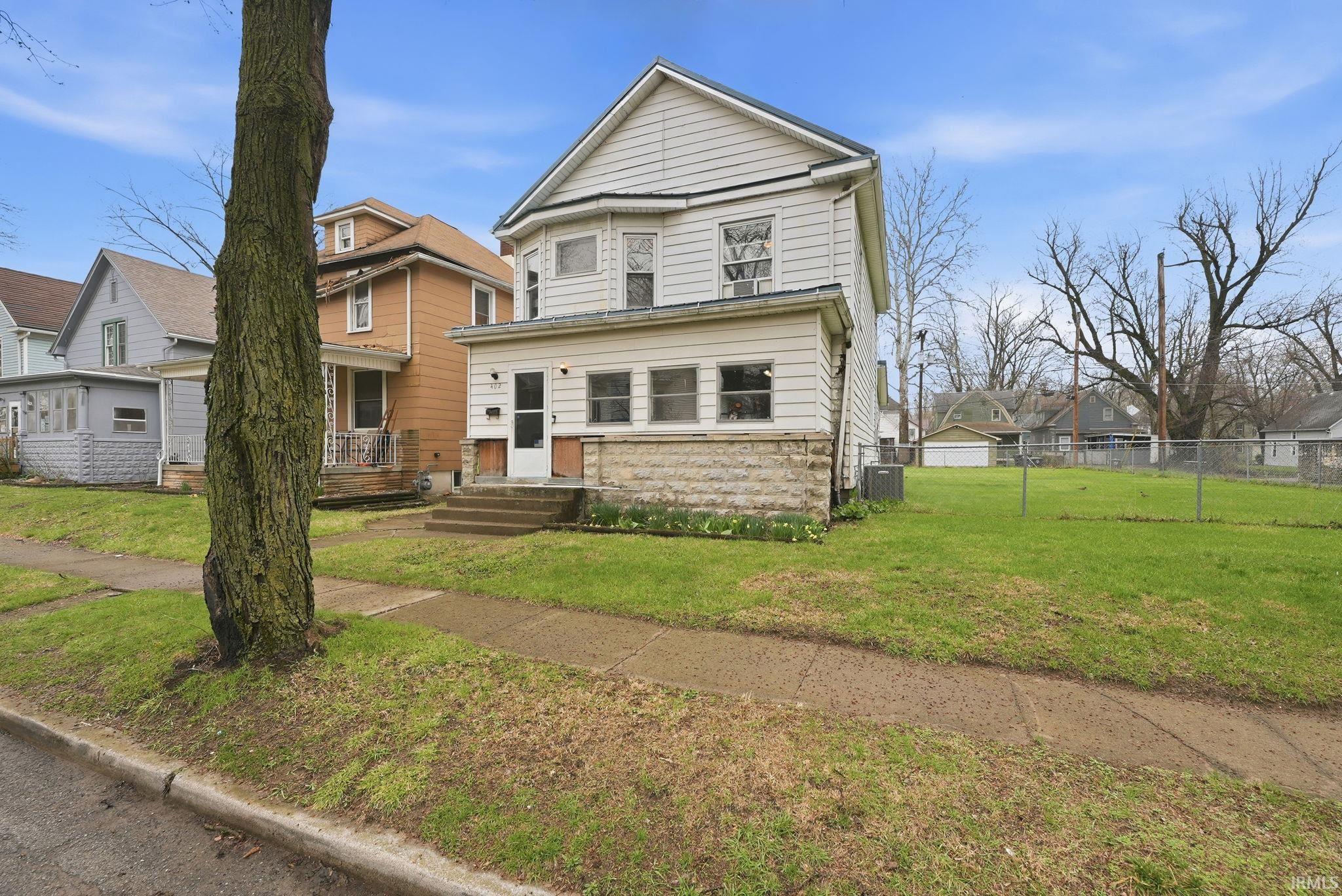 402 Perry Avenue Fort Wayne, IN 46808 - Photo 2 of 30