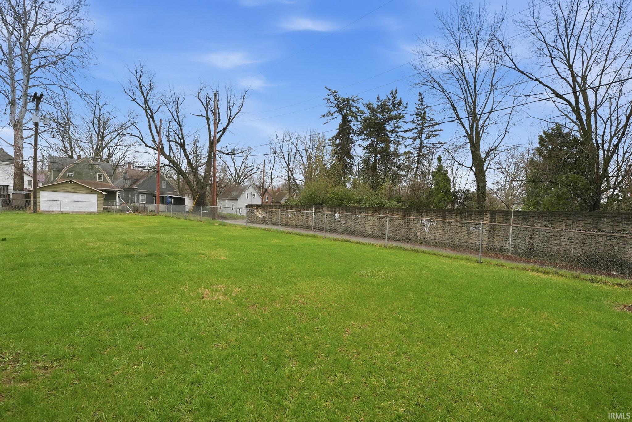 402 Perry Avenue Fort Wayne, IN 46808 - Photo 3 of 30