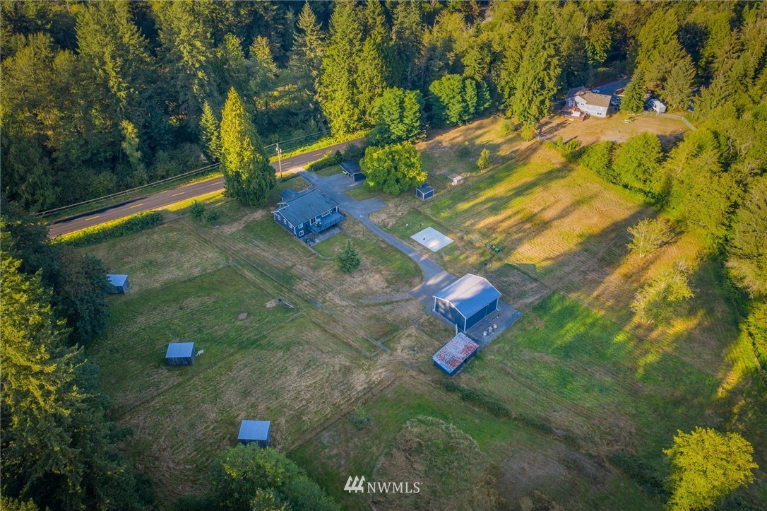 18724 Dubuque Road Snohomish, WA 98290 - Photo 8 of 38 a view of yard