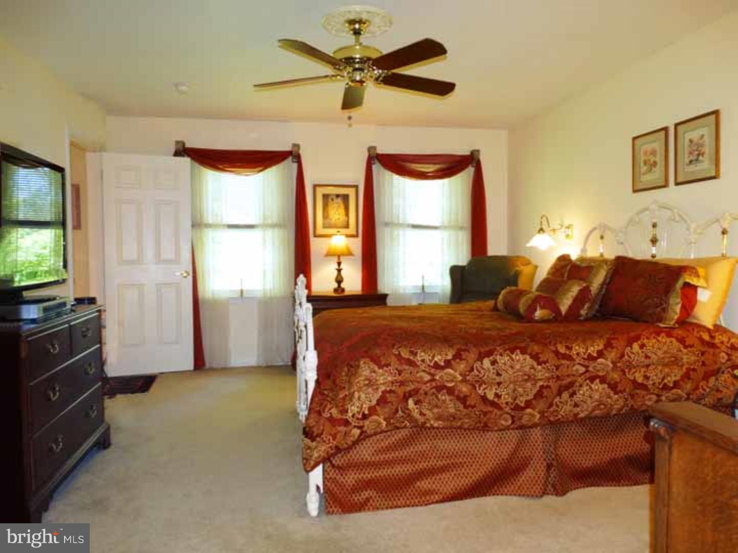 14 Heather Valley Road Holland, PA 18966 - Photo 18 of 25 Gallery Image 18