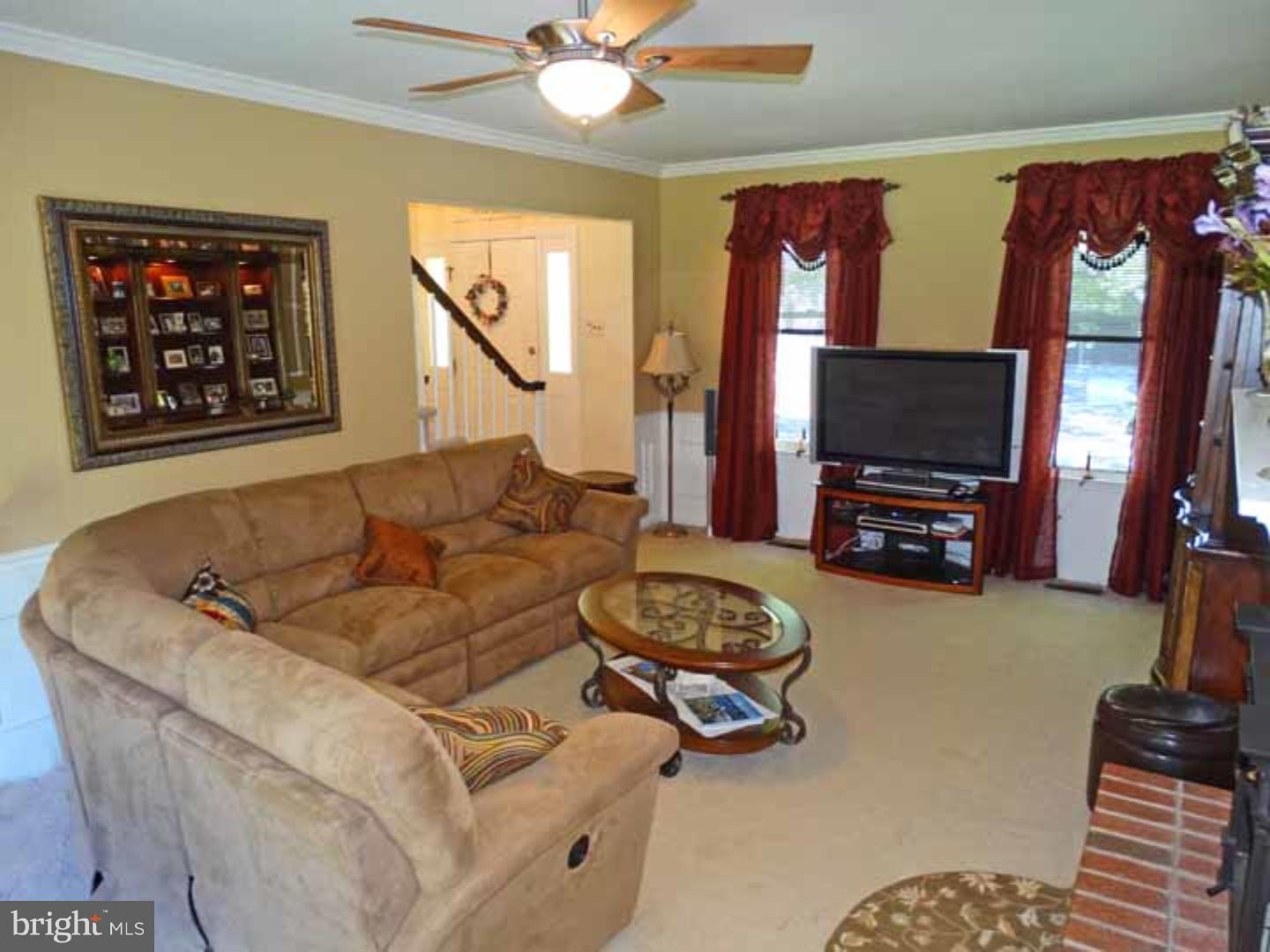 14 Heather Valley Road Holland, PA 18966 - Photo 4 of 25 Gallery Image 4