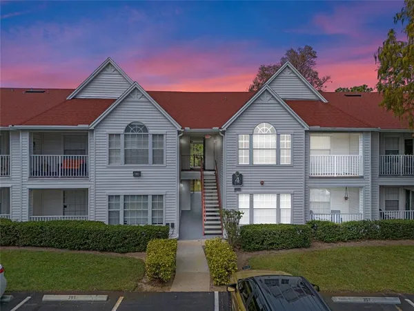$199,900 | 11514 Westwood Boulevard, Unit 422, Orlando, FL 32821