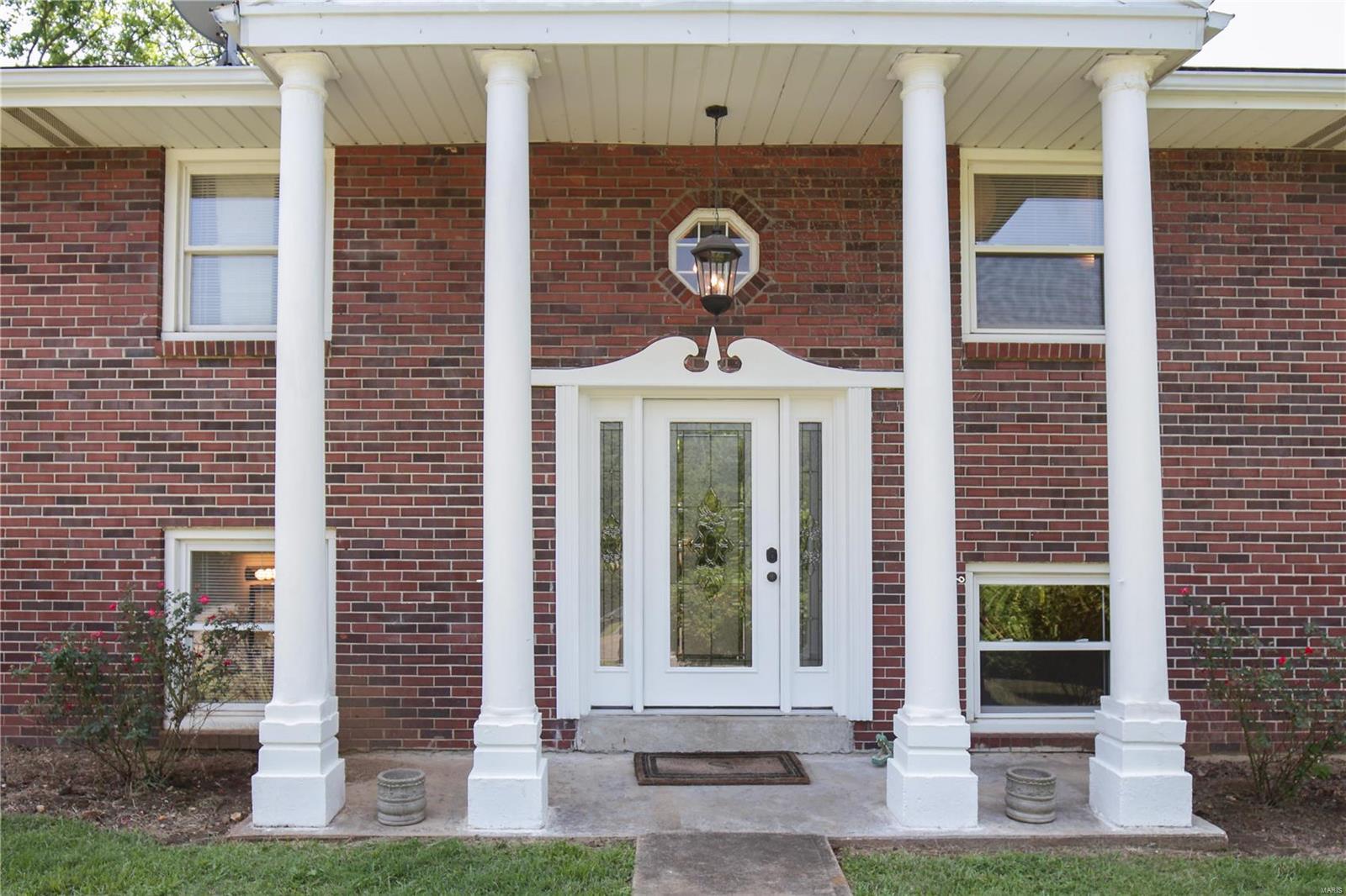 8929 Sappington Road St. Louis, MO 63126 - Photo 1 of 37 Gallery Image 1