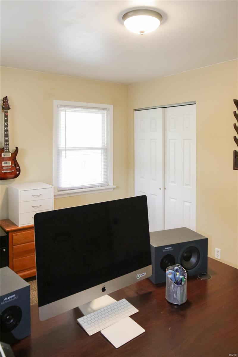 8929 Sappington Road St. Louis, MO 63126 - Photo 18 of 37 Gallery Image 18