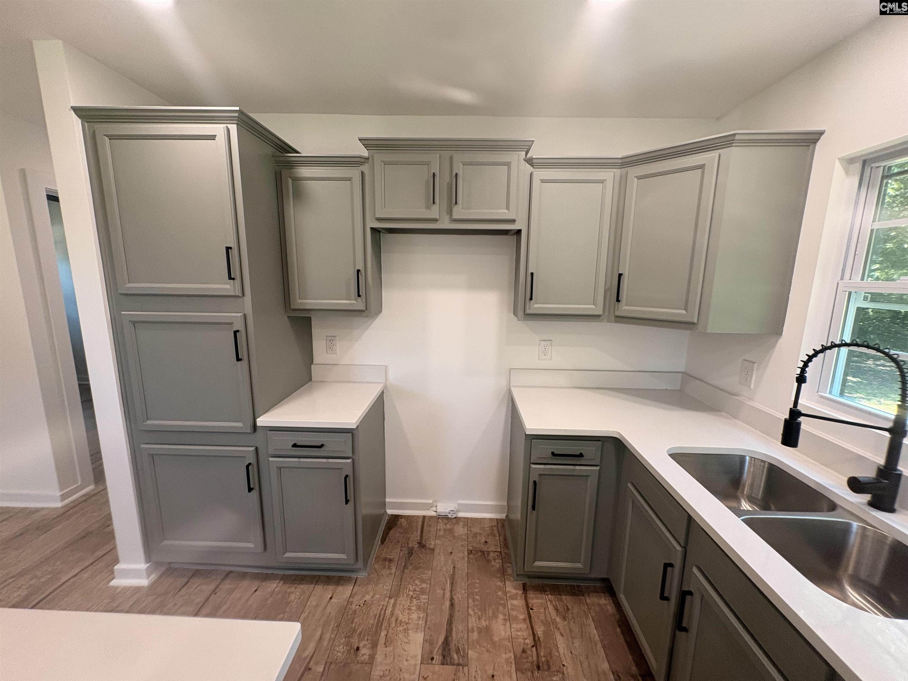 514 North Commander Street Florence, SC 29506 - Photo 8 of 9