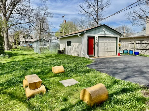 $599,000 | 1380 Glencoe Avenue, Highland Park, IL 60035