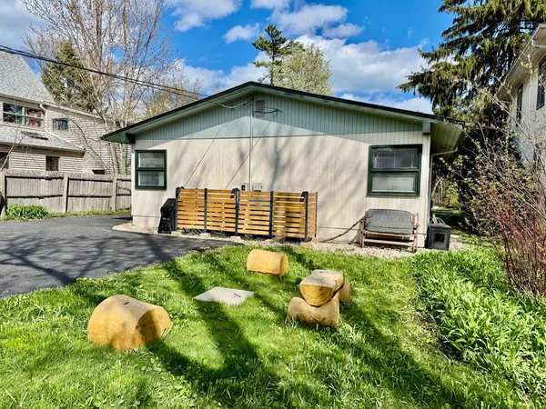 $599,000 | 1380 Glencoe Avenue, Highland Park, IL 60035