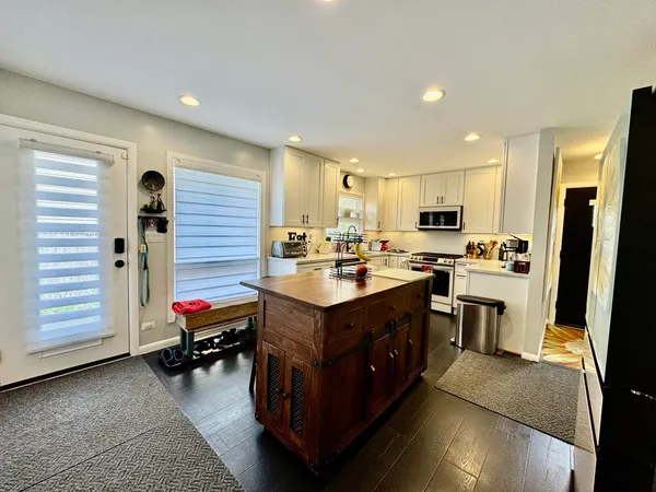 $599,000 | 1380 Glencoe Avenue, Highland Park, IL 60035