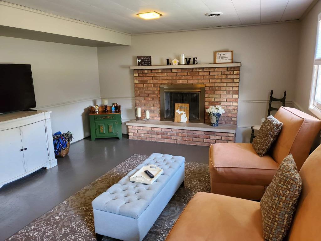 1630 Woodside Road Muskegon, MI 49441 - Photo 14 of 38 image0