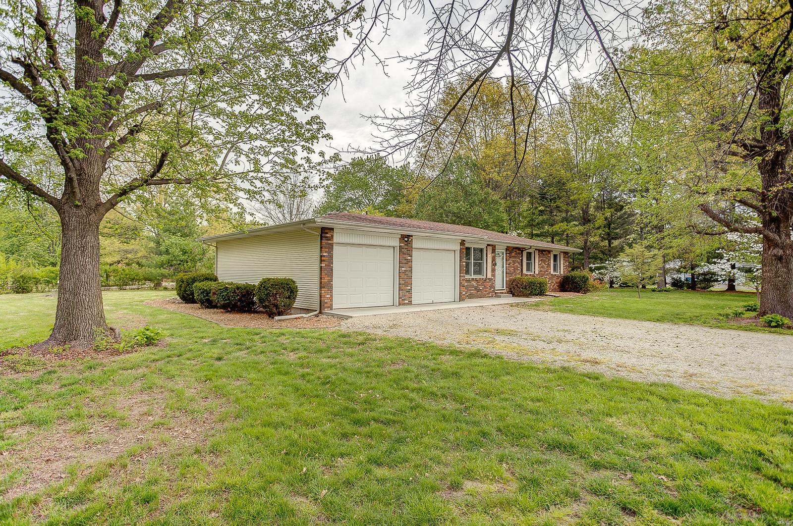 7229 Clay School Road Collinsville, IL 62234 - Photo 34 of 42