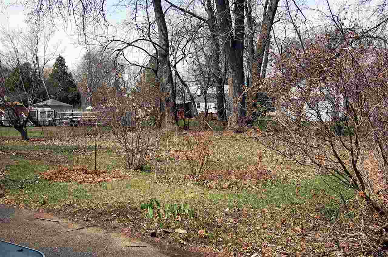 353 Gifford Road Schenectady, NY 12304 - Photo 2 of 16 Photo 2