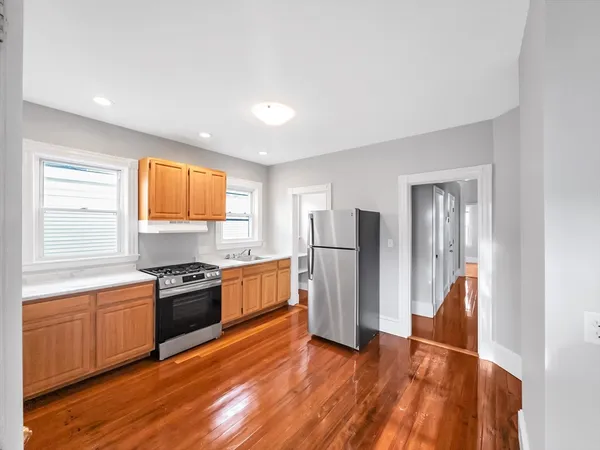 $3,100 | 14-16 Arcola Street, Unit 3, Boston, MA 02130