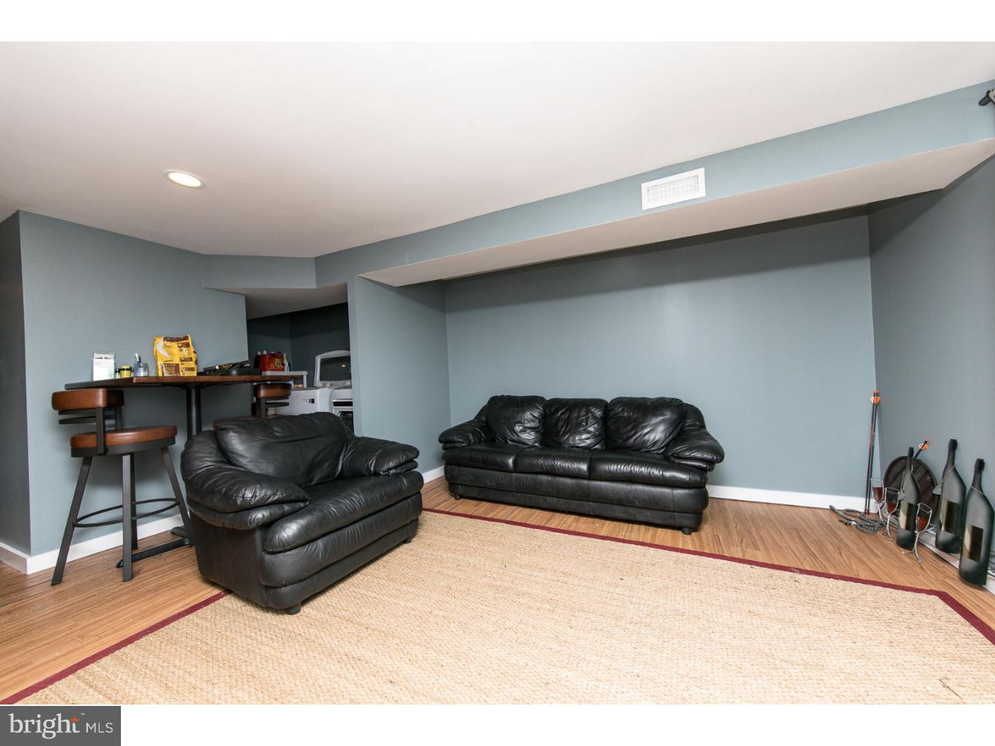 316 Ripka Street Philadelphia, PA 19128 - Photo 13 of 20