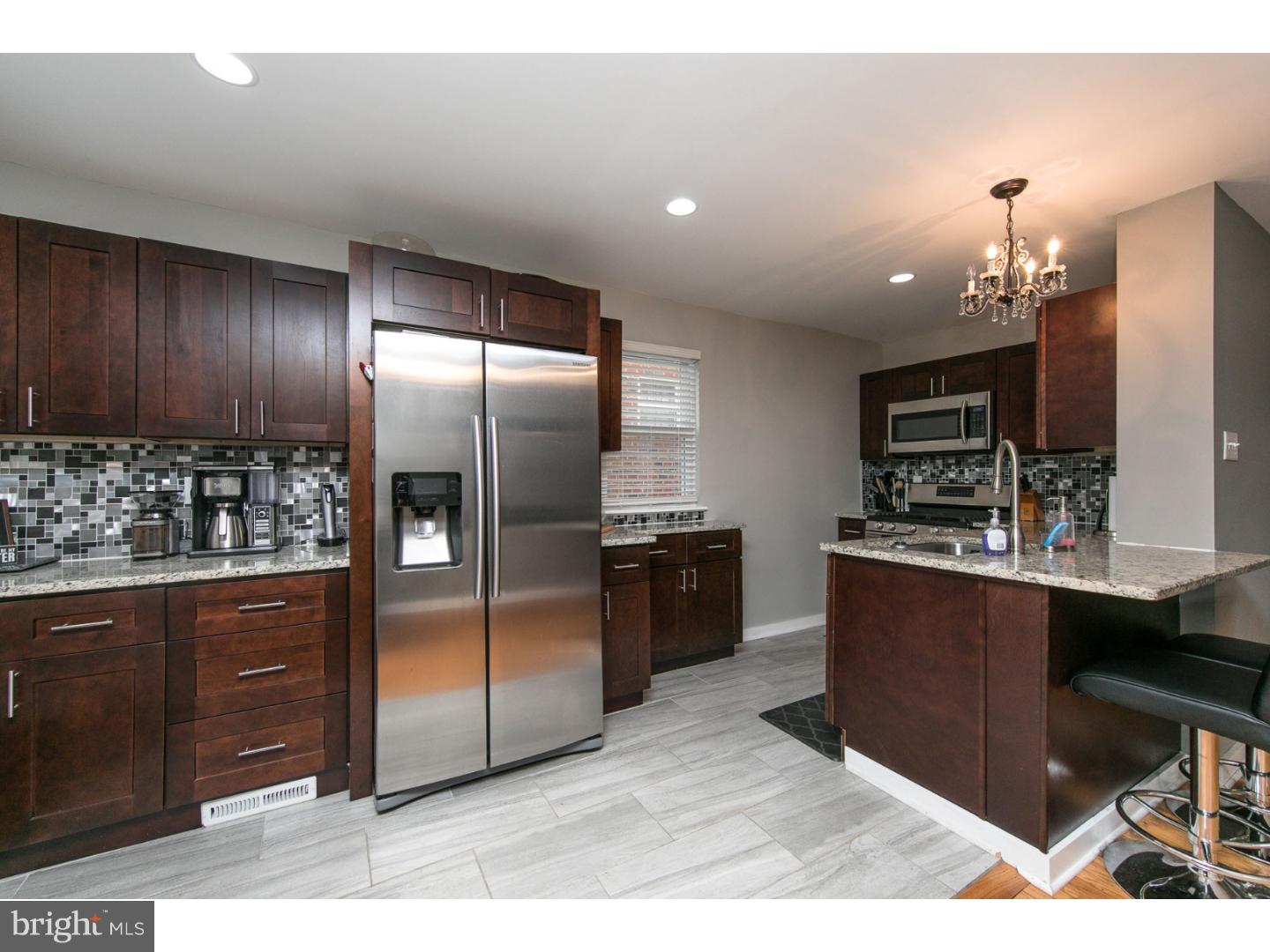 316 Ripka Street Philadelphia, PA 19128 - Photo 4 of 20