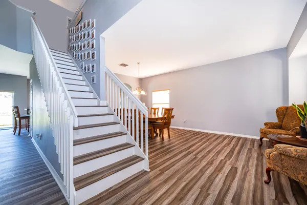 $560,000 | 2591 Dover Glen Circle, Orlando, FL 32828