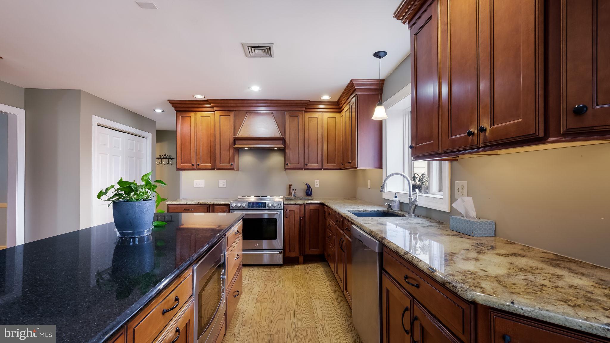 4700 Nottingham Way Doylestown, PA 18902 - Photo 14 of 40 Kitchen