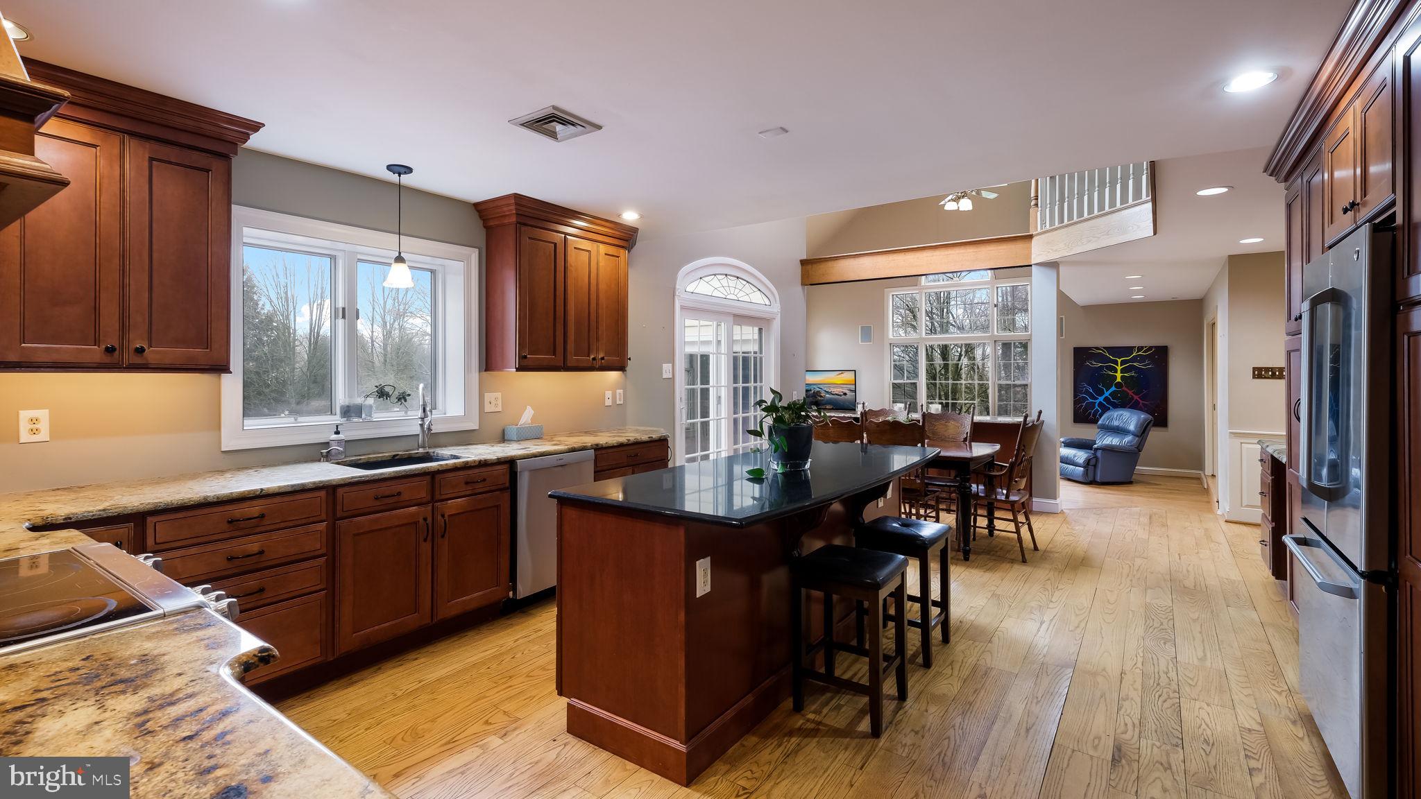 4700 Nottingham Way Doylestown, PA 18902 - Photo 17 of 40 Kitchen