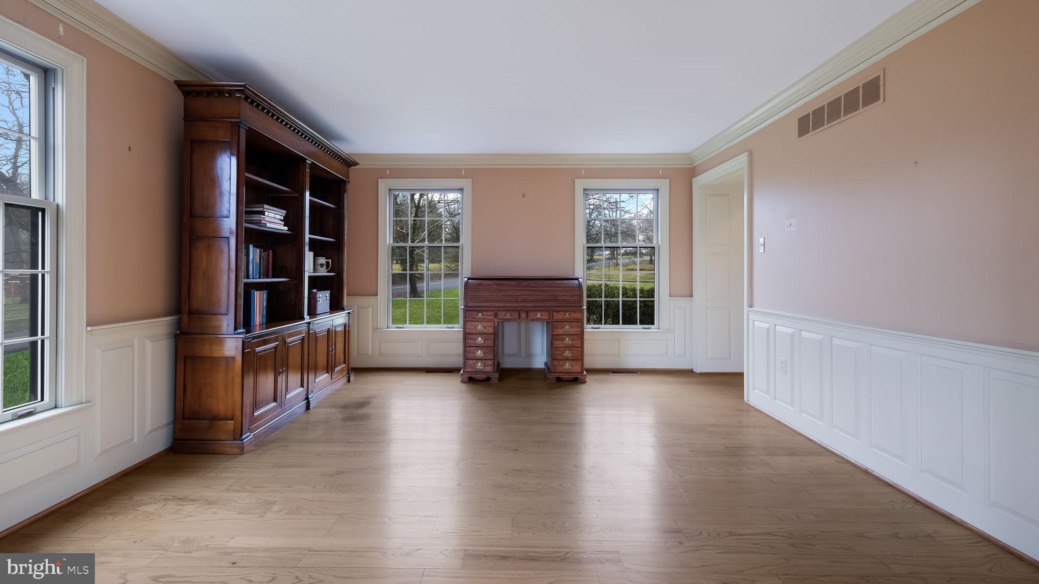 4700 Nottingham Way Doylestown, PA 18902 - Photo 7 of 40 Living Room
