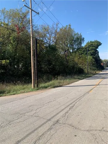 $38,500 | 9707 East Wilson Road, Independence, MO 64053