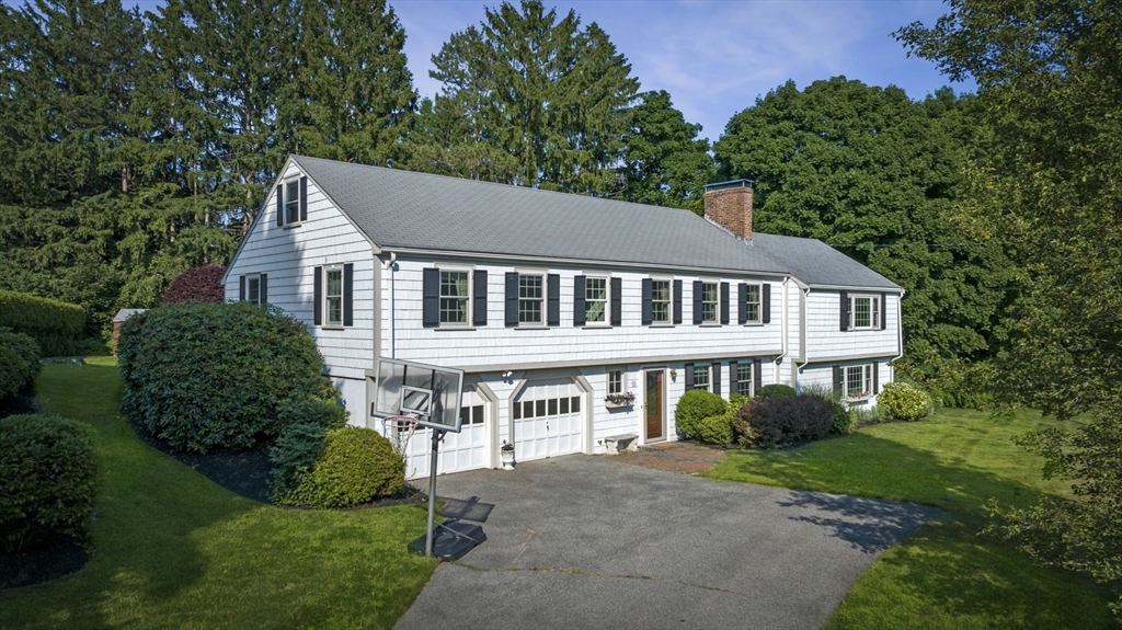 5 Burnham Road Wenham, MA 01984 - Photo 2 of 36 Gallery Image 2