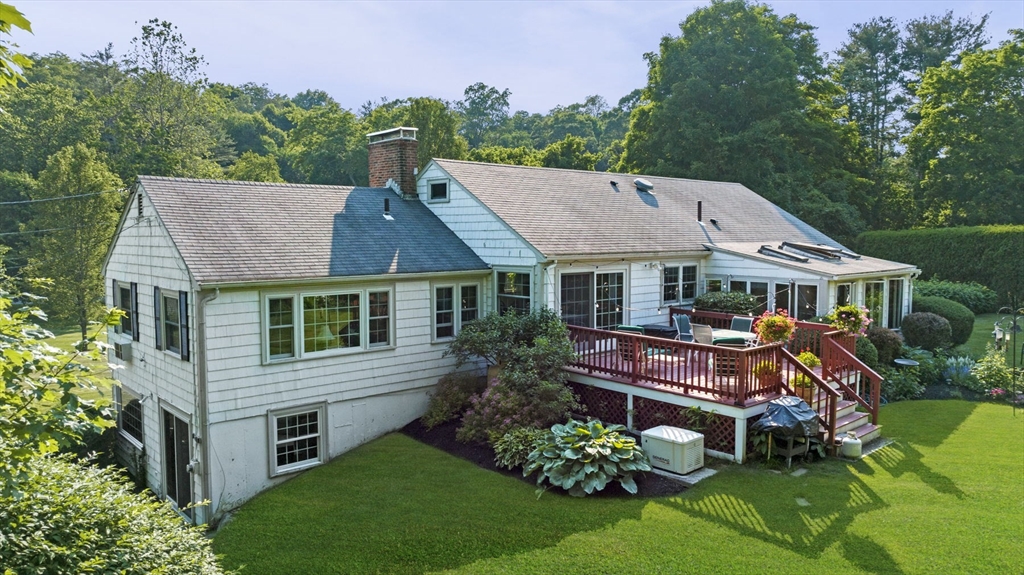 5 Burnham Road Wenham, MA 01984 - Photo 3 of 36 Gallery Image 3