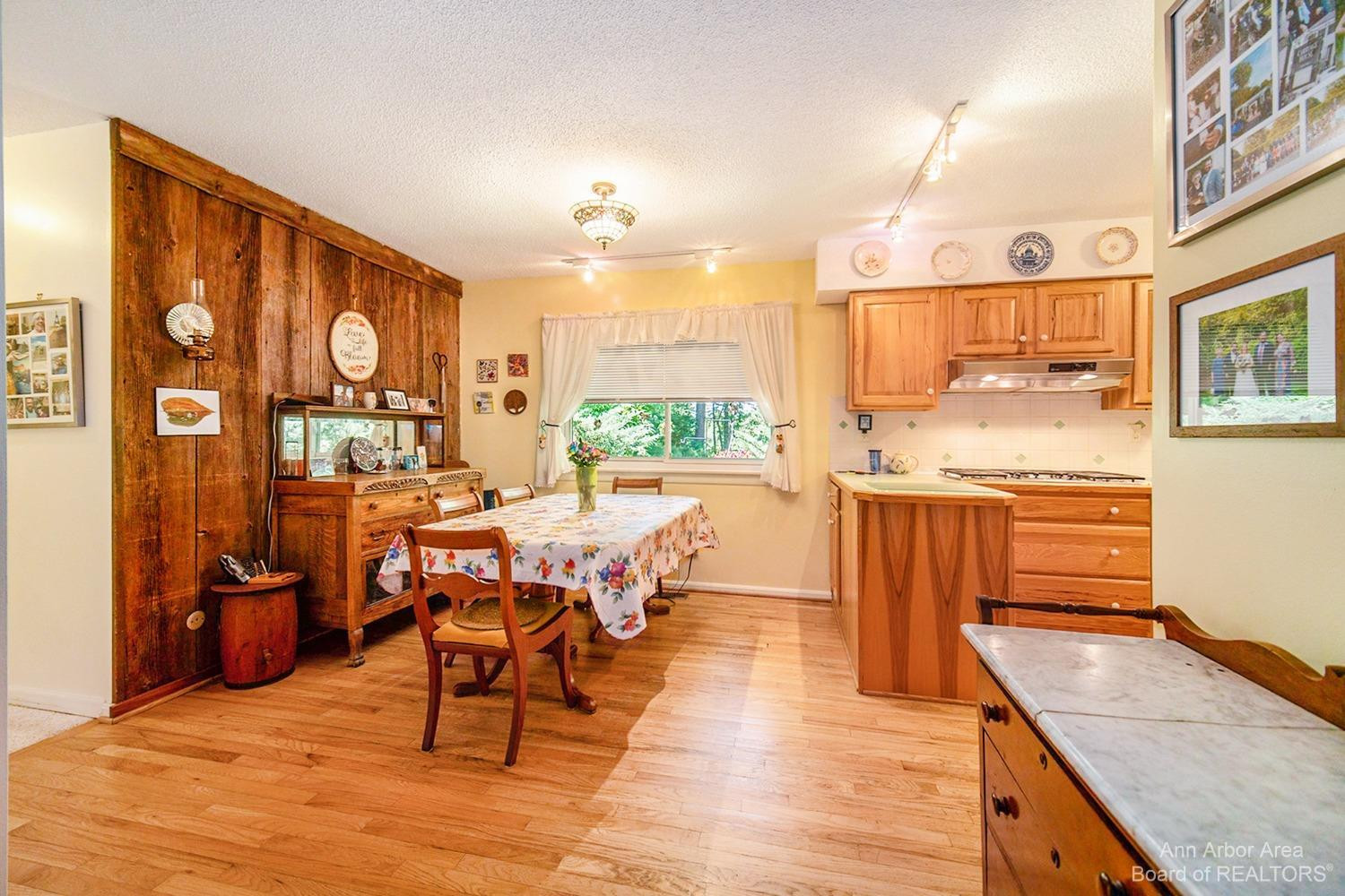 9702 Beeman Road Chelsea, MI 48118 - Photo 8 of 38 Photo 8
