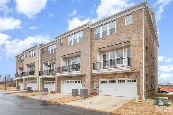 $580,000 | 11679 Red Rust Lane, Charlotte, NC 28277