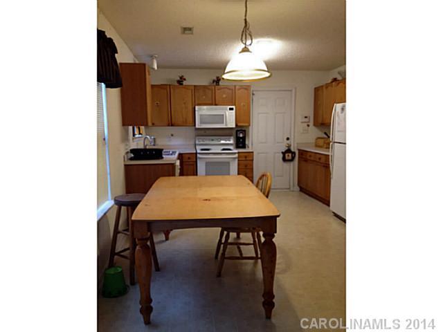 3334 Nevin Brook Road Charlotte, NC 28269 - Photo 3 of 9