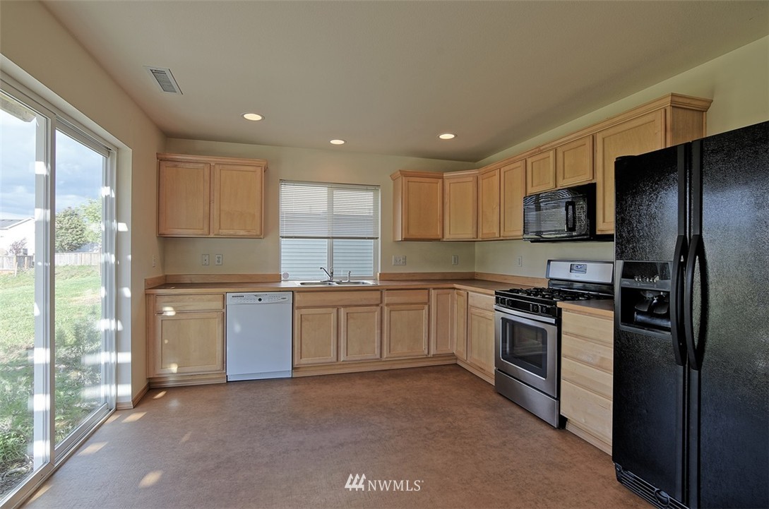19955 Ravenwood Road Southeast Monroe, WA 98272 - Photo 3 of 24
