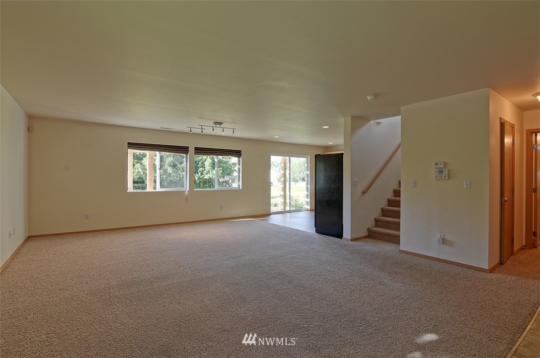 19955 Ravenwood Road Southeast Monroe, WA 98272 - Photo 4 of 24