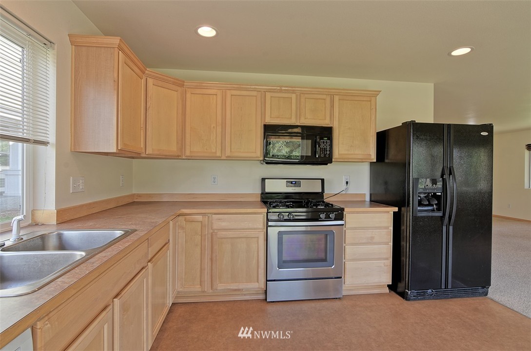 19955 Ravenwood Road Southeast Monroe, WA 98272 - Photo 6 of 24