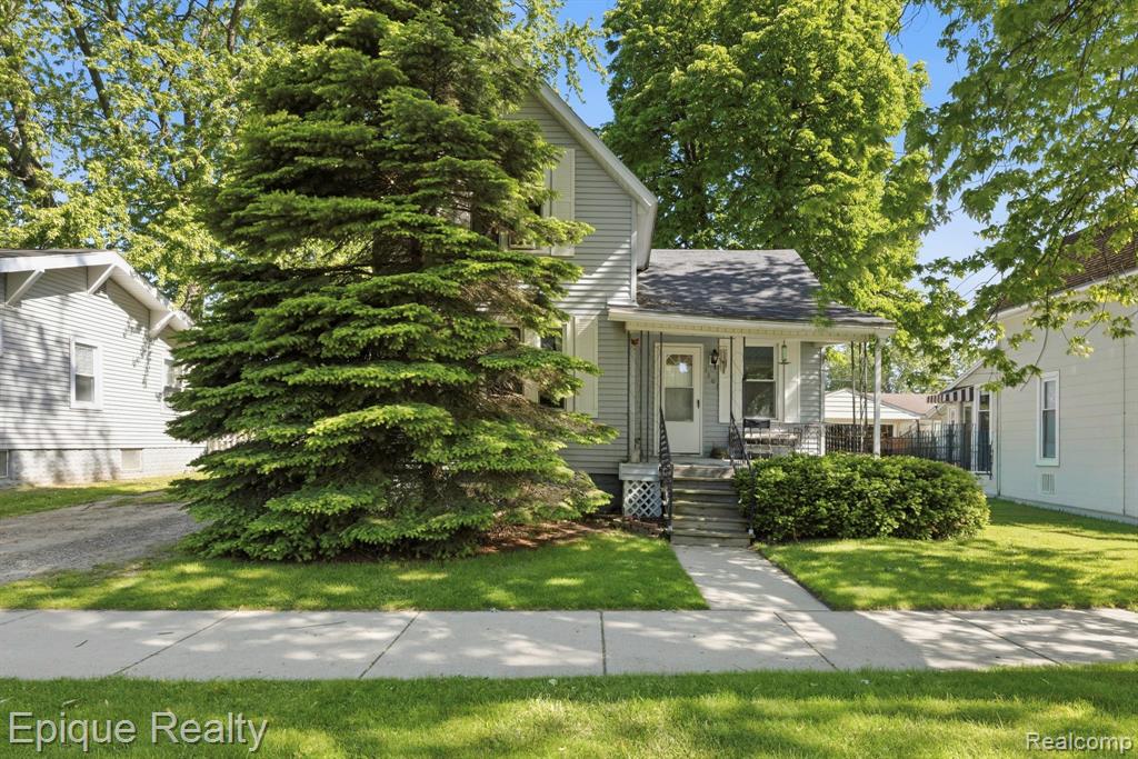 1301 Myrtle Street Port Huron, MI 48060 - Photo 2 of 26