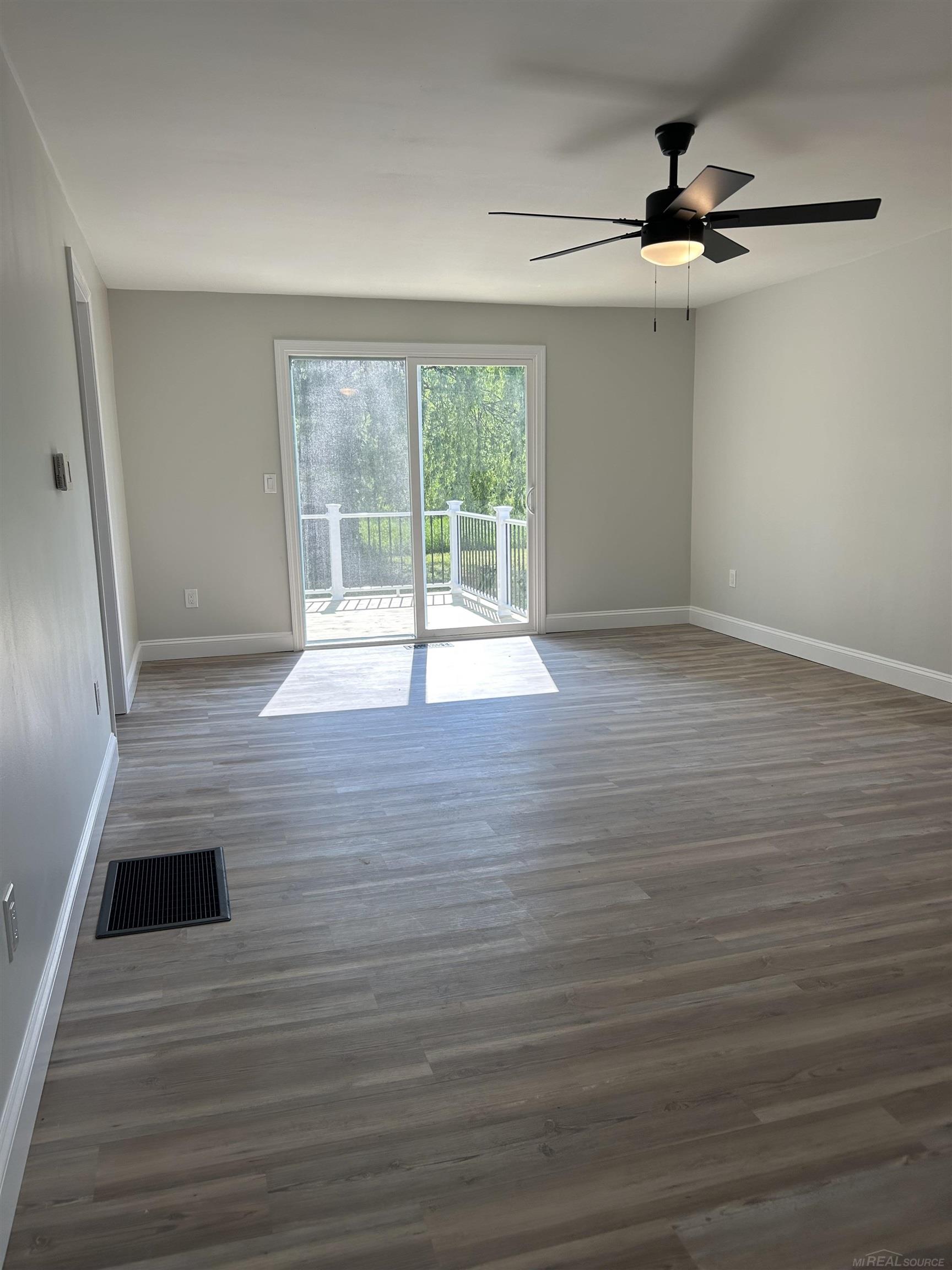 2316 North Cedar Road Fowlerville, MI 48836 - Photo 14 of 27 50181631-DAE2E926-7D80-47BF-AAFC-33018C66BE0F.JPG