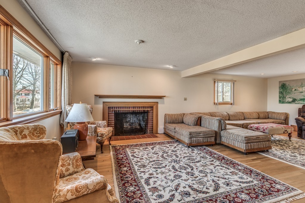 45 Maolis Road Nahant, MA 01908 - Photo 11 of 30 Gallery Image 11