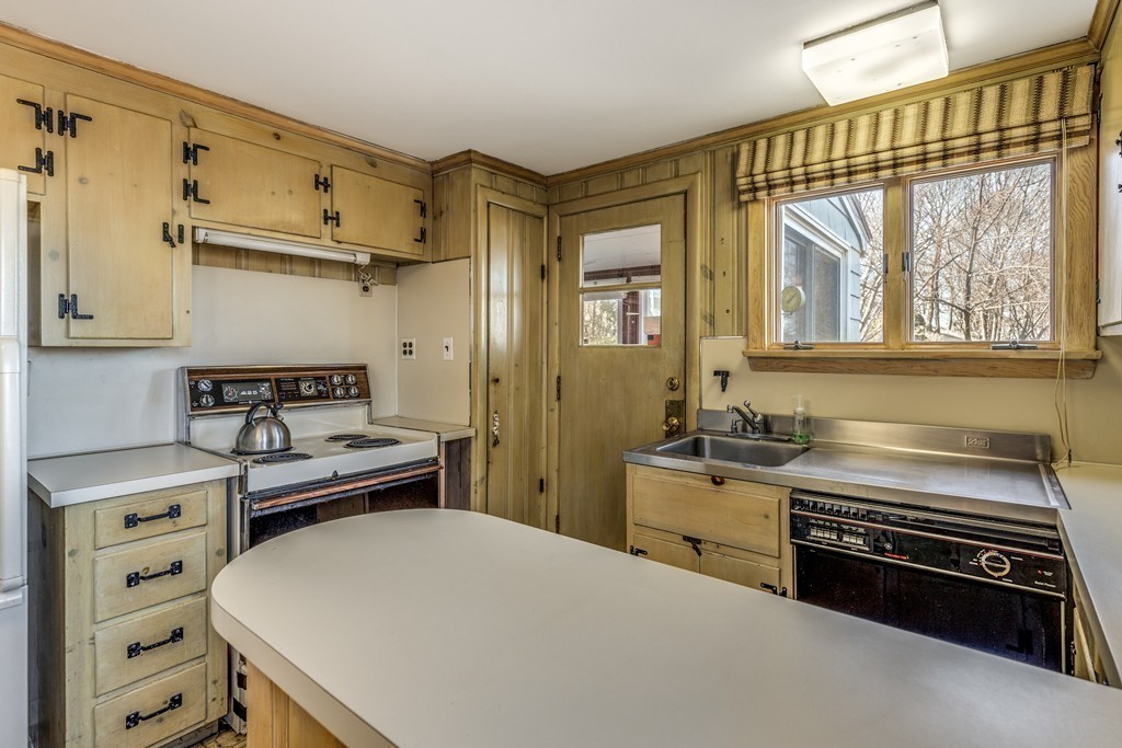 45 Maolis Road Nahant, MA 01908 - Photo 21 of 30 Gallery Image 21