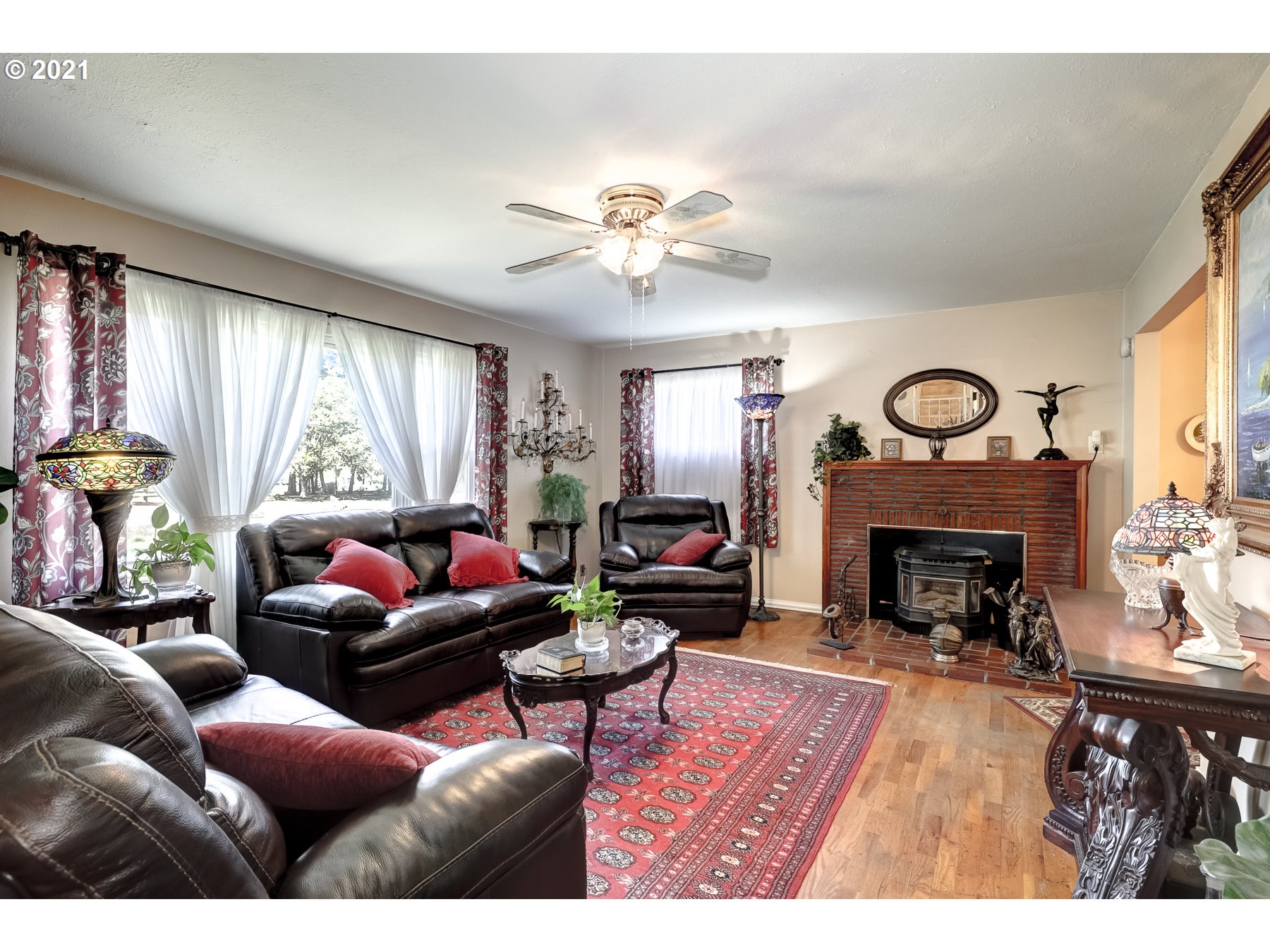 40538 Northwest Verboort Road Forest Grove, OR 97116 - Photo 4 of 32 Gallery Image 4