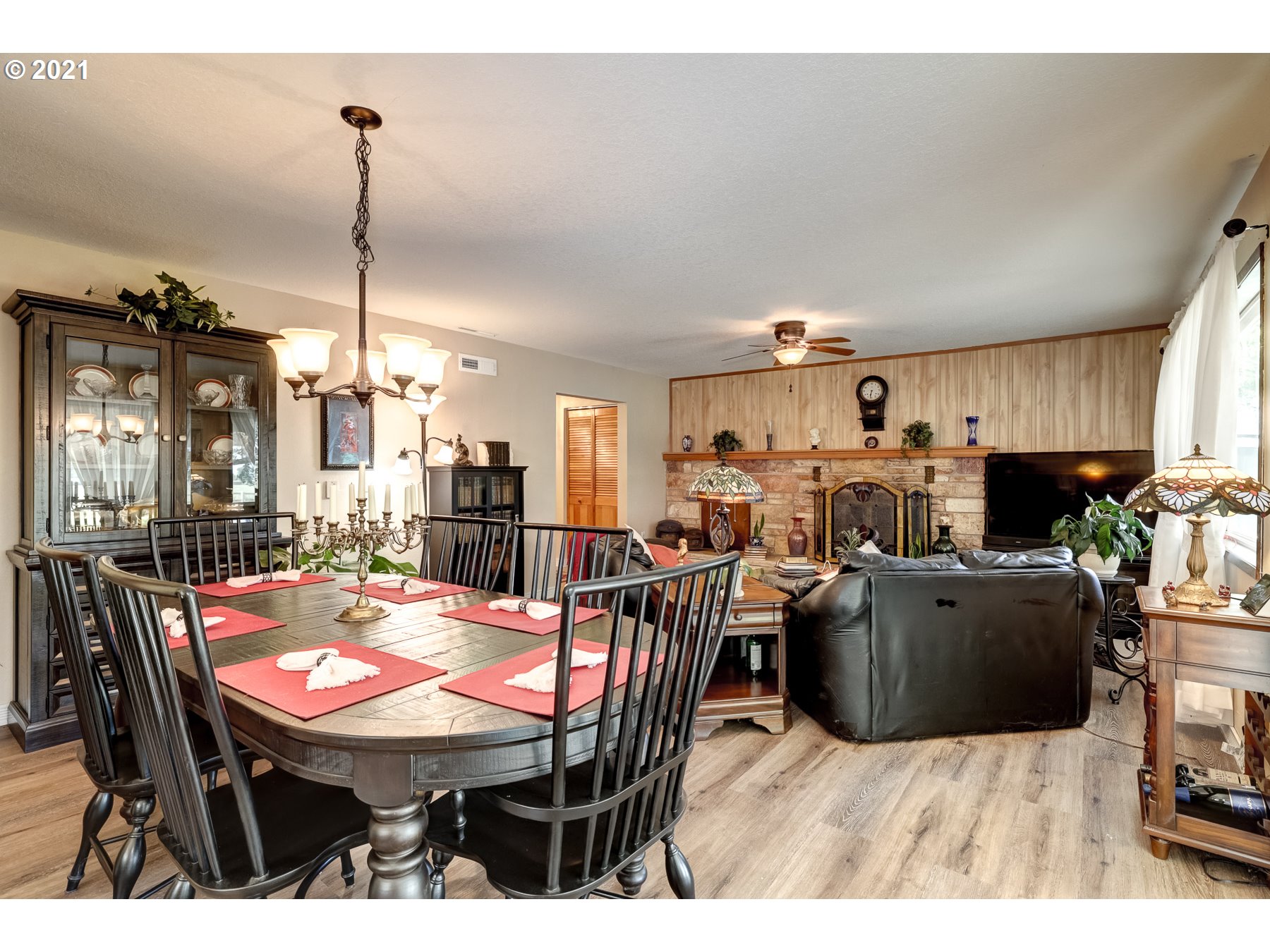 40538 Northwest Verboort Road Forest Grove, OR 97116 - Photo 8 of 32 Gallery Image 8
