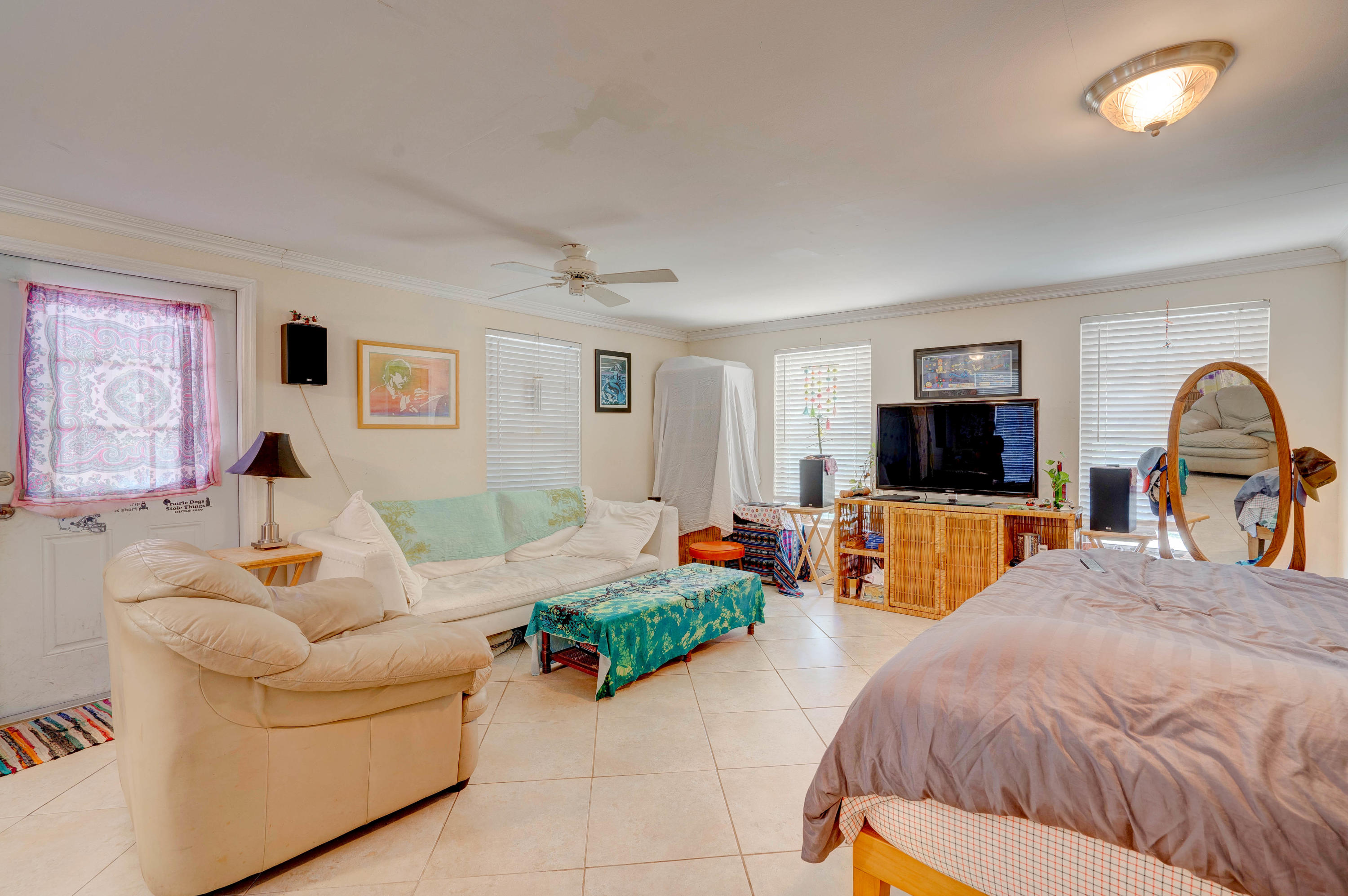 1007 Gibraltar Road Key Largo, FL 33037 - Photo 3 of 20 Living Area 2
