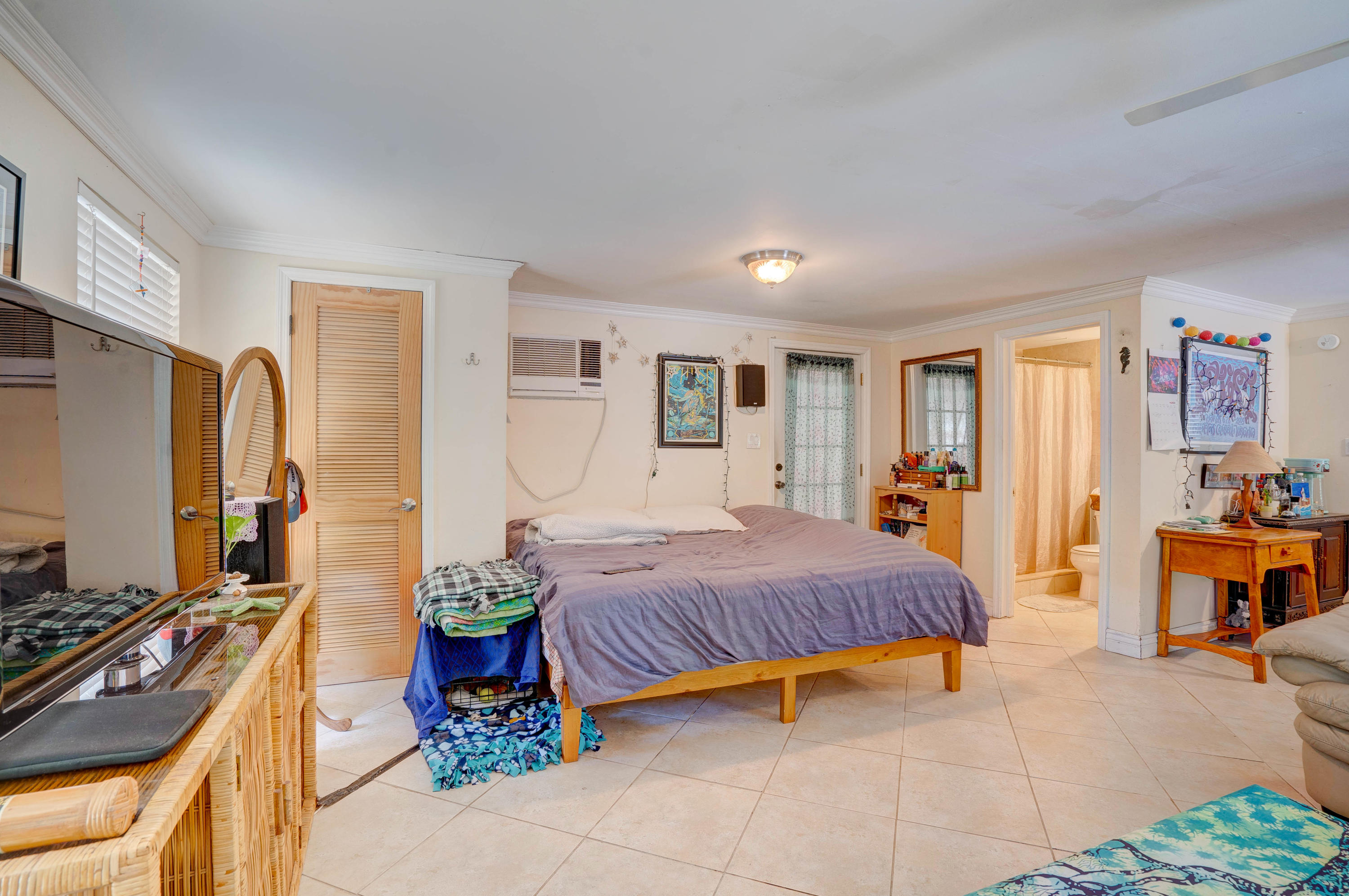 1007 Gibraltar Road Key Largo, FL 33037 - Photo 7 of 20 Living Area