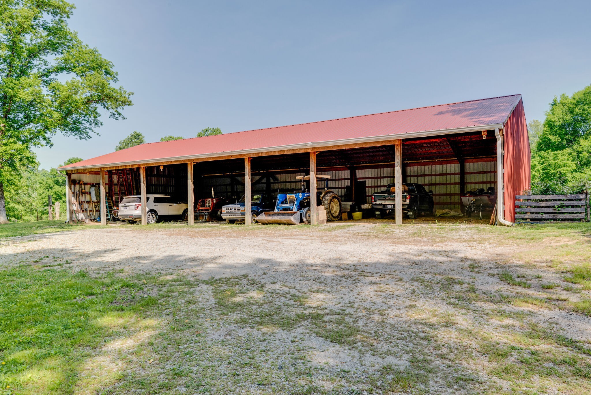 1880 Tom Brown Road McEwen, TN 37101 - Photo 37 of 54 Large equipment shed