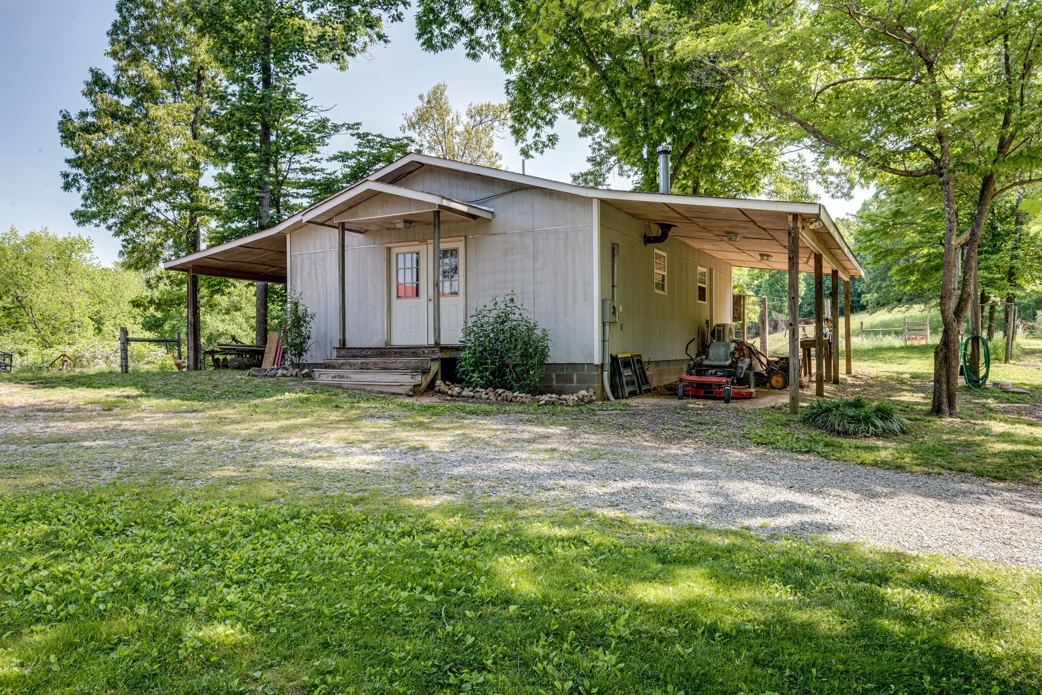 1880 Tom Brown Road McEwen, TN 37101 - Photo 38 of 54 Wood shop equipped with water and heat/air. Many possibilities