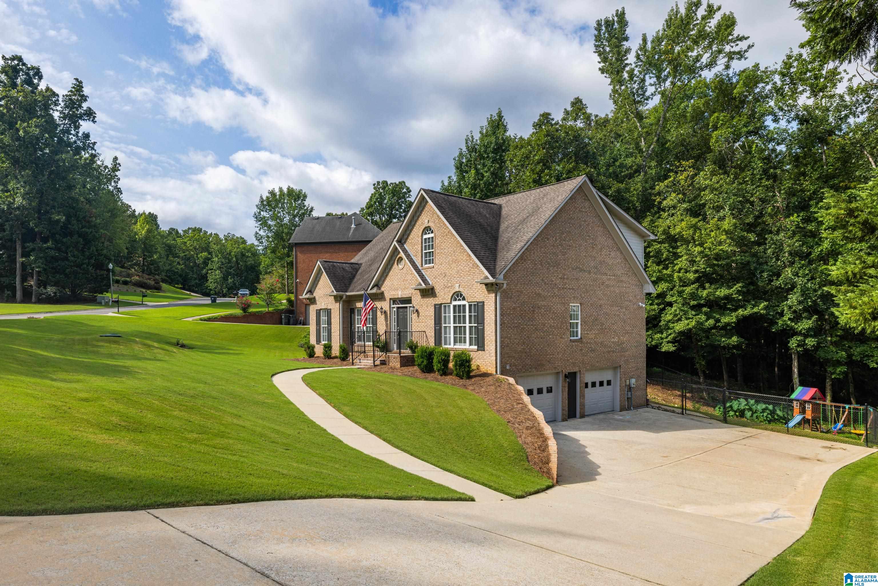207 Silverleaf Drive Pelham, AL 35124 - Photo 2 of 44