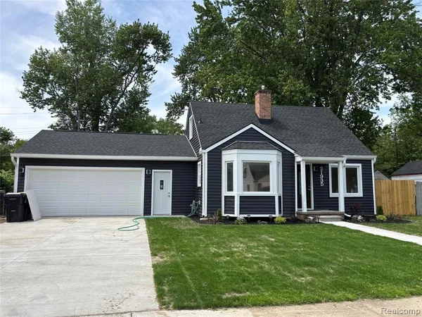 $339,000 | 21935 Tulane Avenue, Farmington, MI 48336