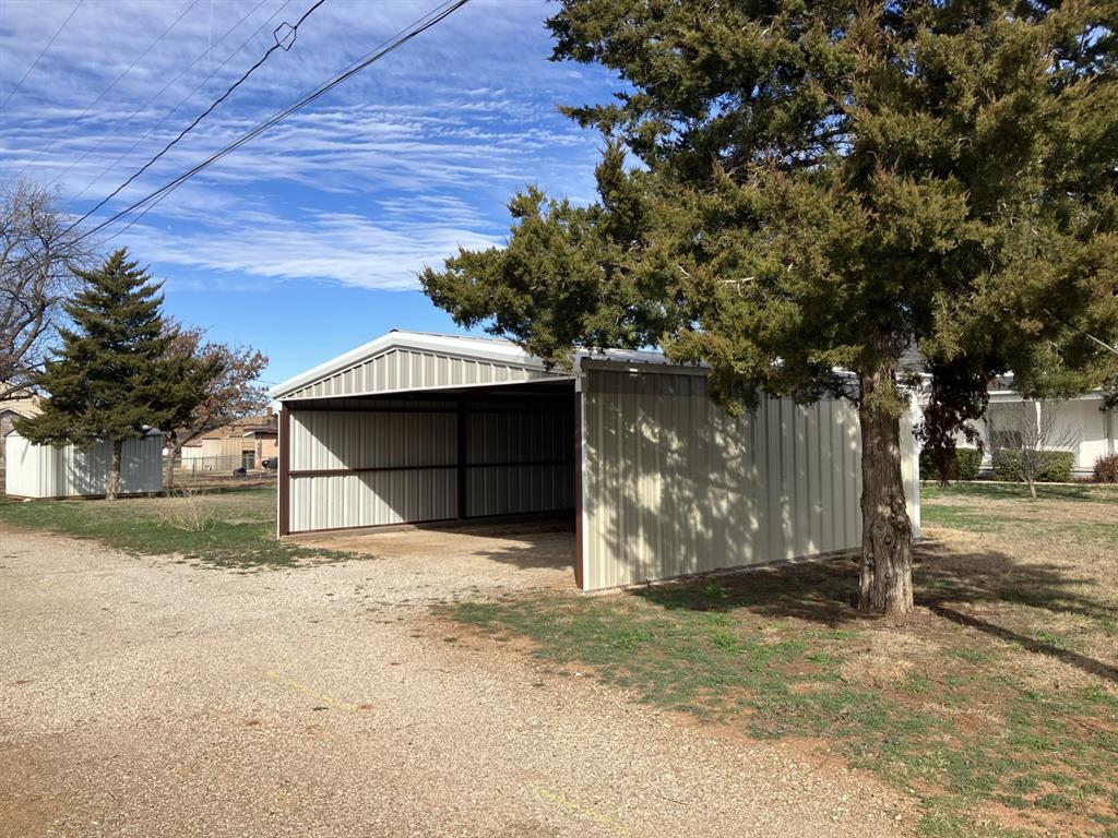 109 North Foley Street Seymour, TX 76380 - Photo 9 of 30